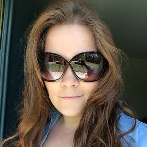 Meet your Posher, Jenni